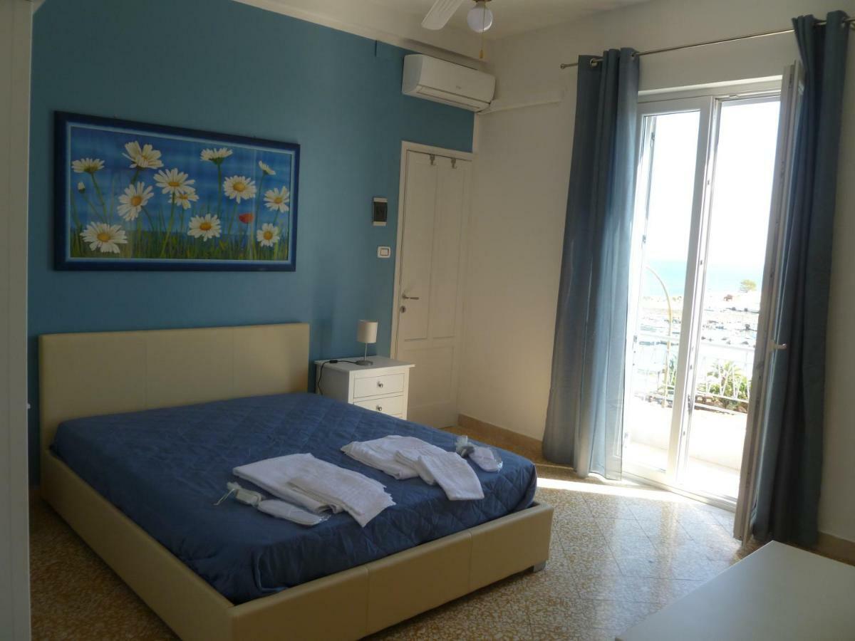 Casa Michela, Sea-View Apartments Trabia Eksteriør bilde